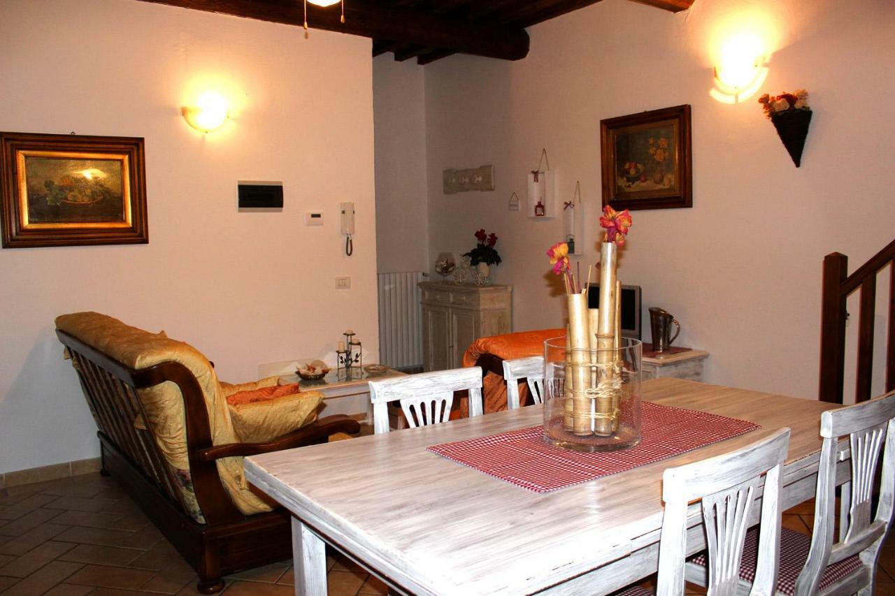 Apartamento Mina House Campi Bisenzio Exterior foto