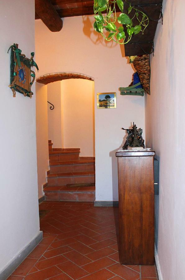 Apartamento Mina House Campi Bisenzio Exterior foto