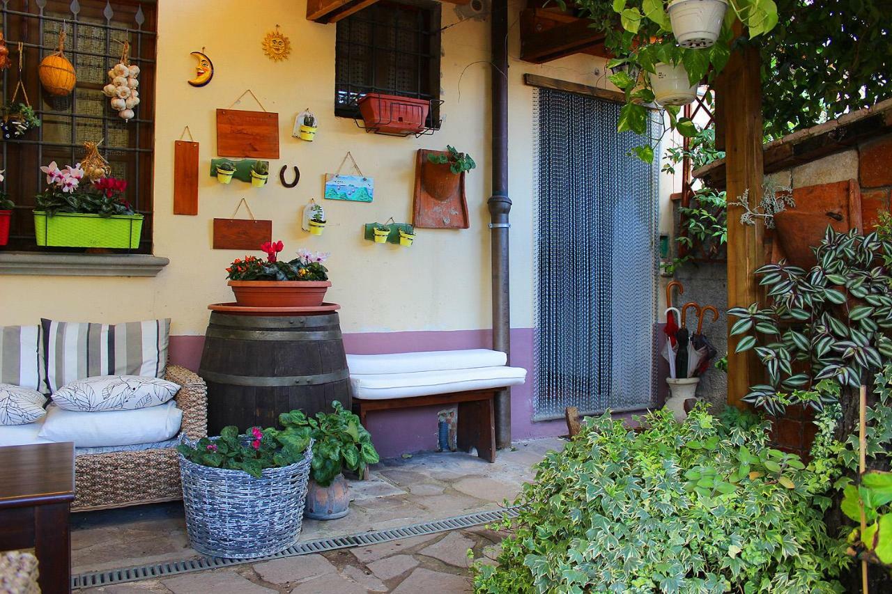 Apartamento Mina House Campi Bisenzio Exterior foto