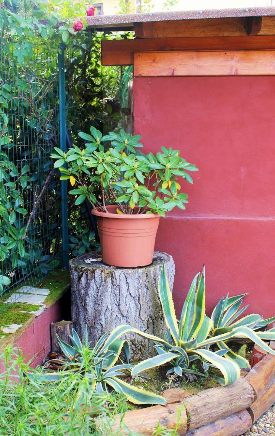 Apartamento Mina House Campi Bisenzio Exterior foto